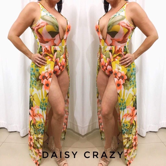 Dress - Picture 1 of 1